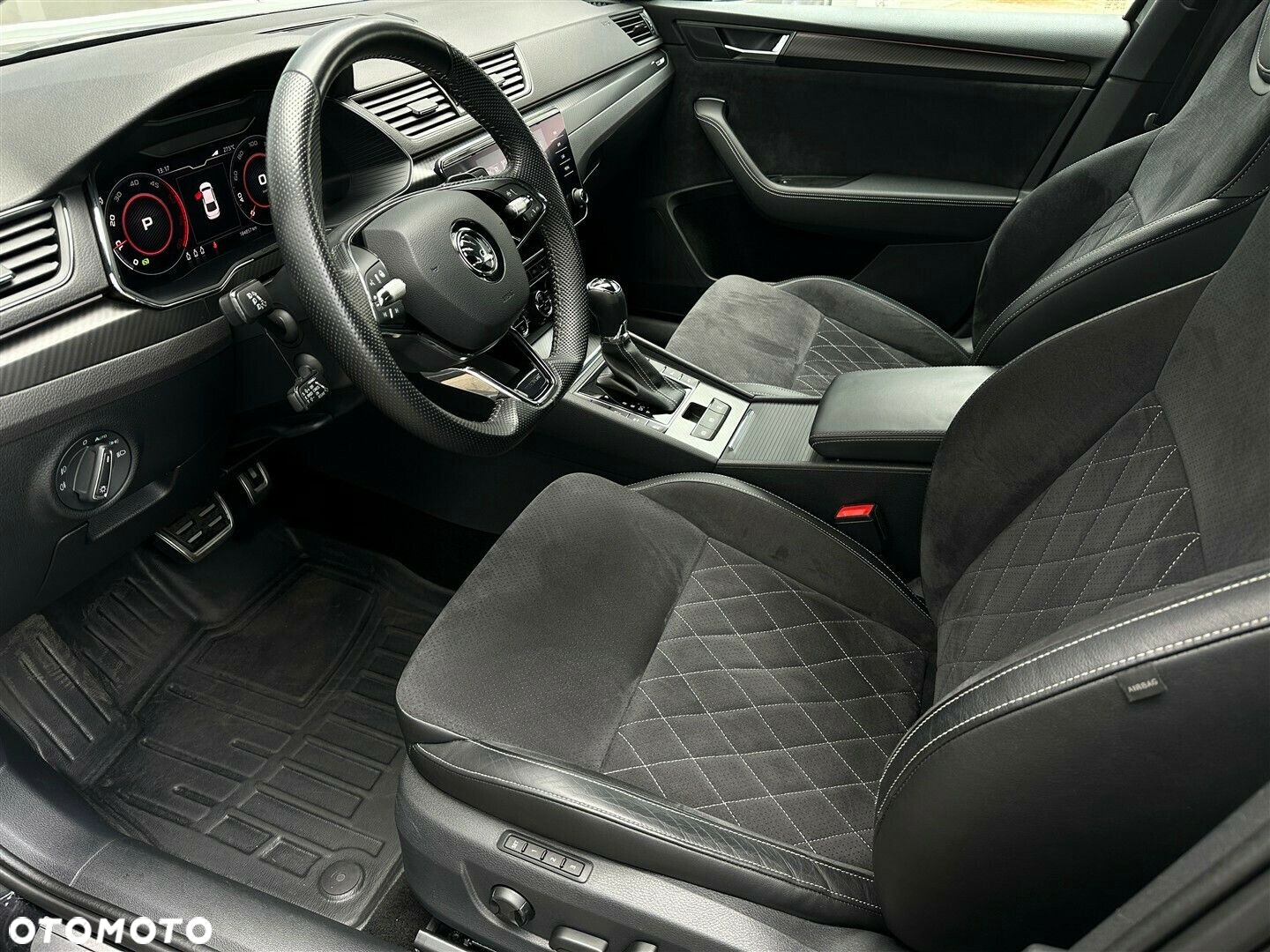 Skoda Superb 2.0 TDI SCR Sportline DSG - 9