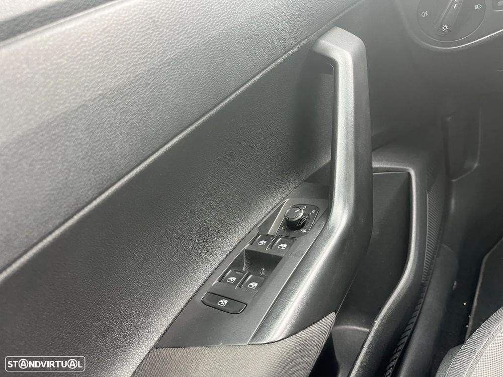 VW Taigo 1.0 TSI Life DSG - 11