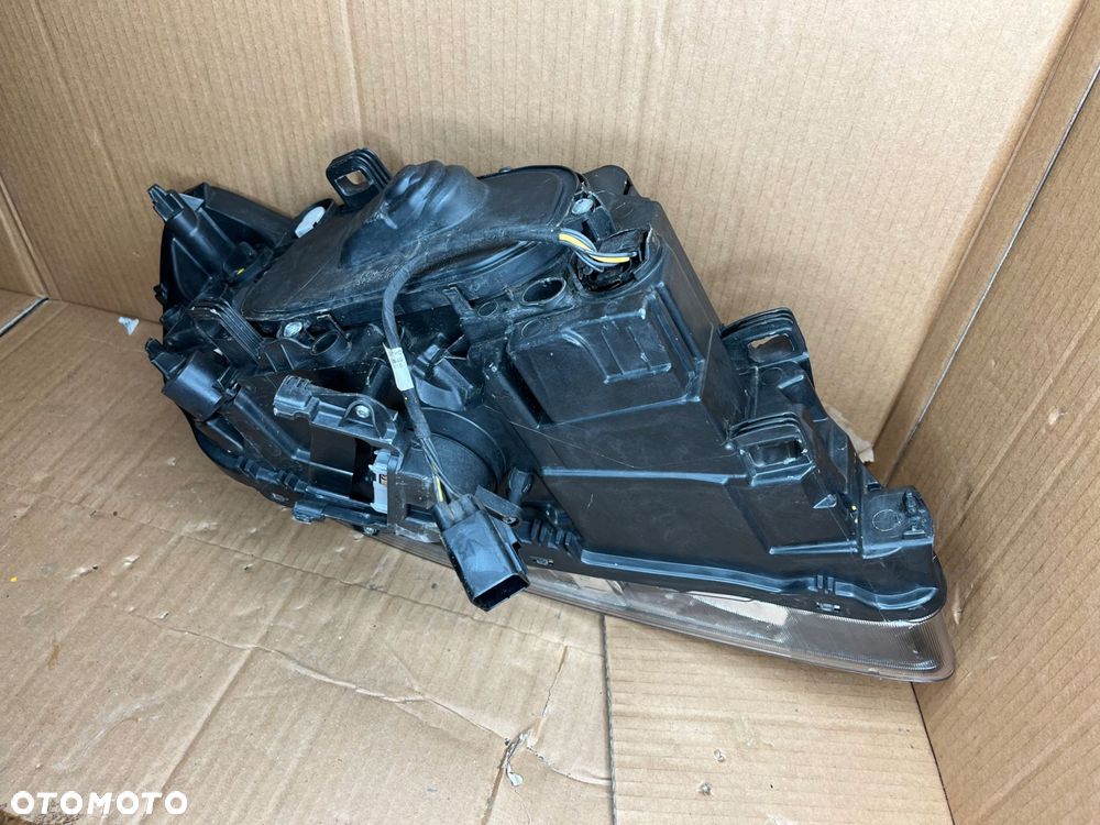 lampa lewa przednia volvo v60 s60 idealna - 10