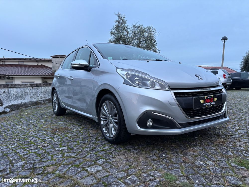 Peugeot 208 1.2 PureTech Allure - 4
