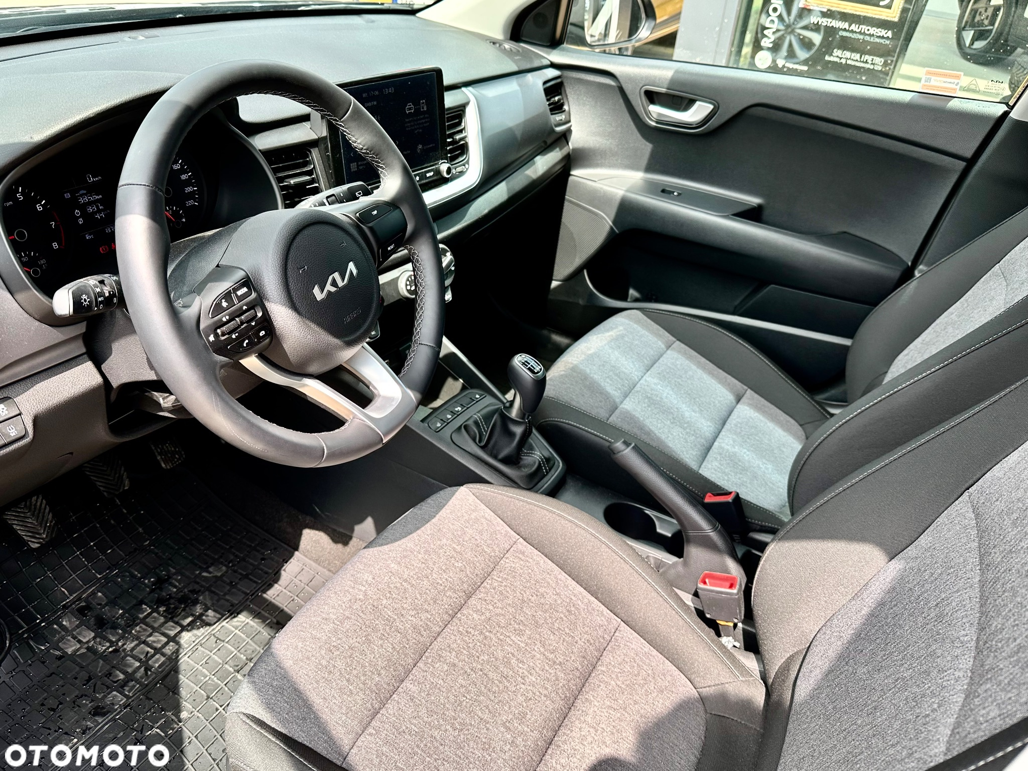 Kia Stonic - 8