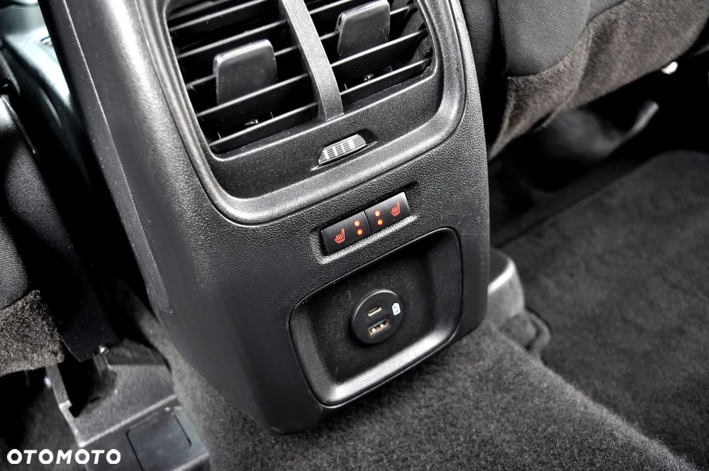 Ford Kuga - 22