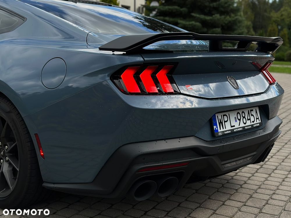 Ford Mustang - 24