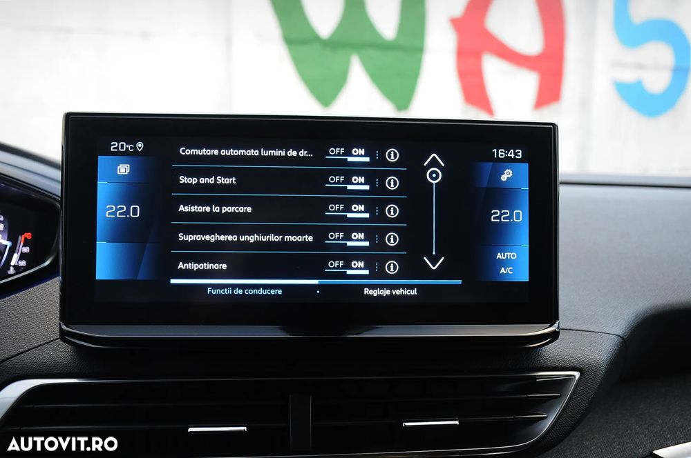 Peugeot 5008 BlueHDI 130 EAT8 Allure - 23