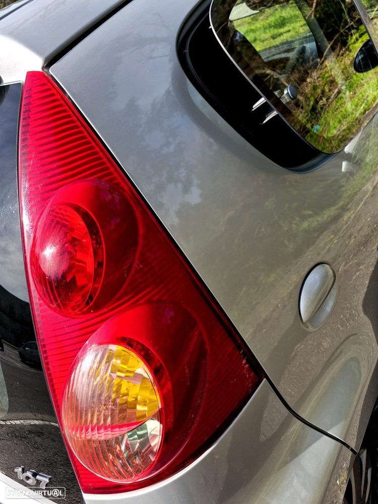 Peugeot 107 1.0 Urban Style - 12