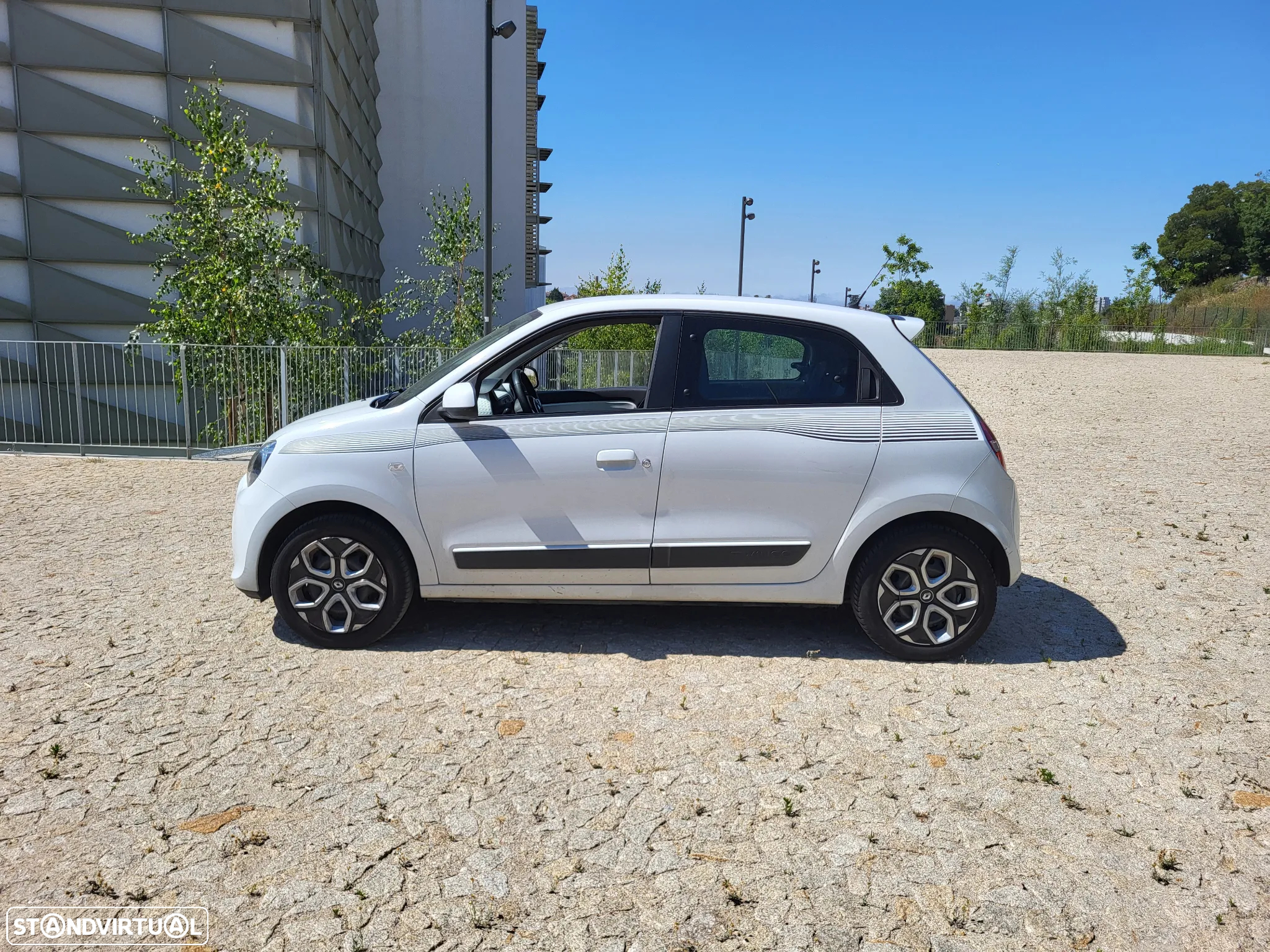 Renault Twingo 1.0 SCe Dynamique - 3