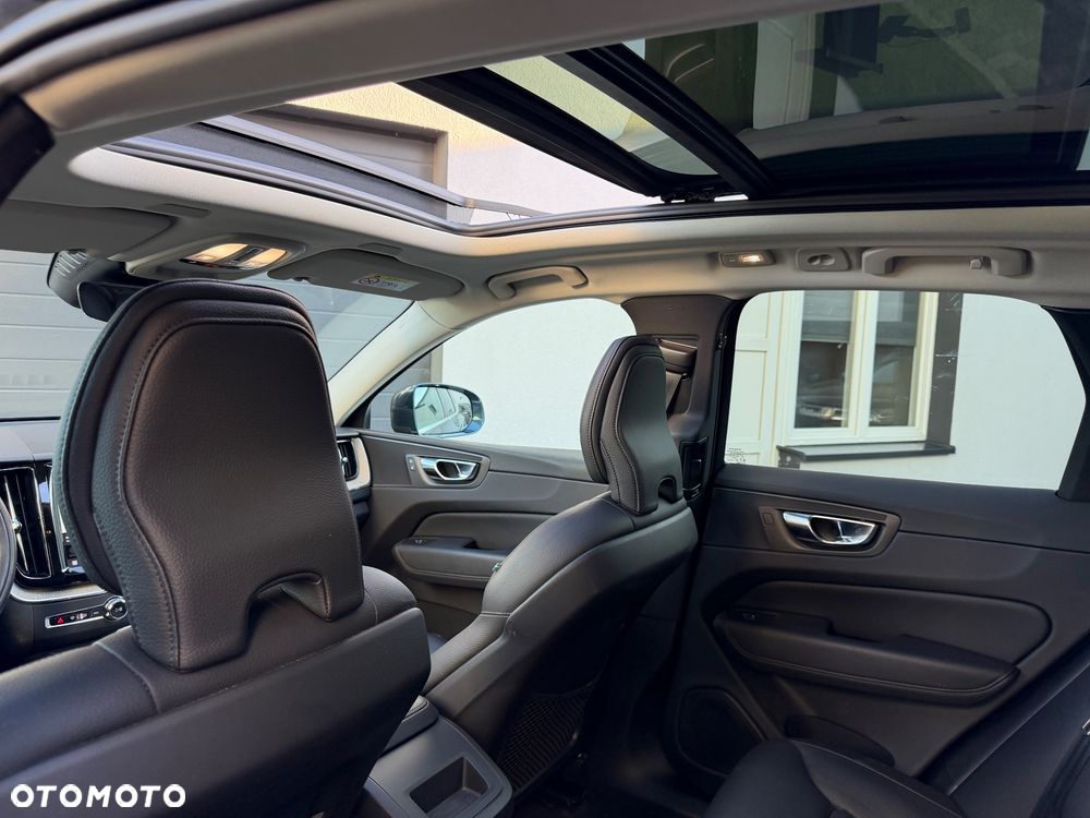 Volvo XC 60 T6 Plug-In Hybrid AWD Inscription - 30