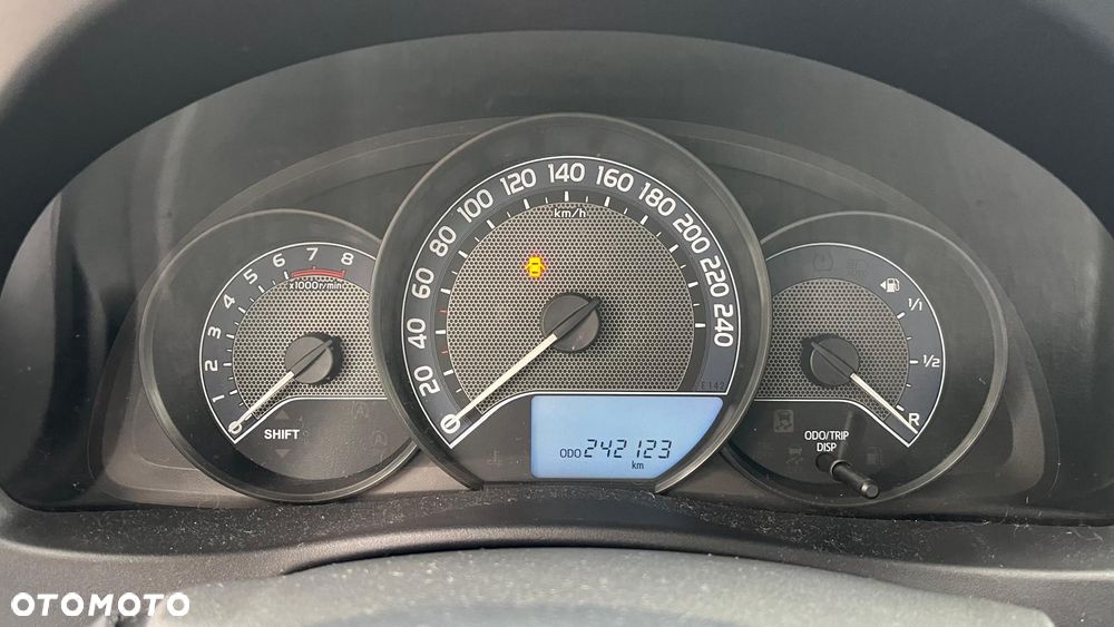 Toyota Auris 1.33 VVT-i Active - 14