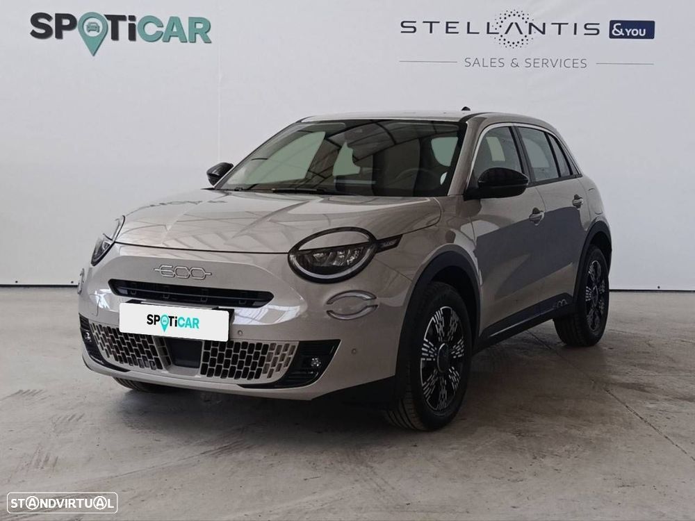 Fiat 600 1.2 Hybrid Icon - 1