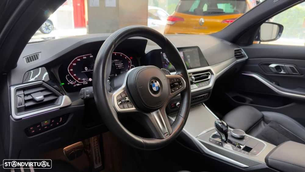 BMW 330 e Pack Desportivo M Pro Auto - 21