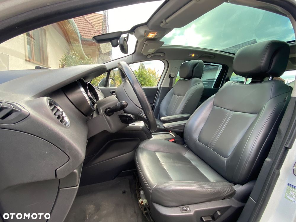 Peugeot 5008 2.0 HDi Active 7os - 26