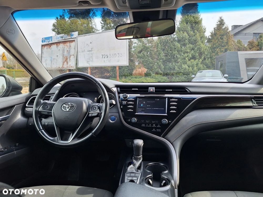 Toyota Camry 2.5 Hybrid Comfort CVT - 26