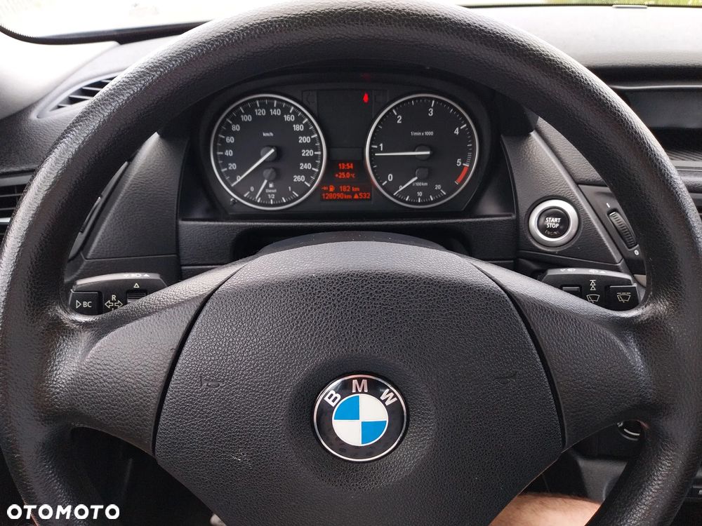 BMW X1 sDrive18d - 15