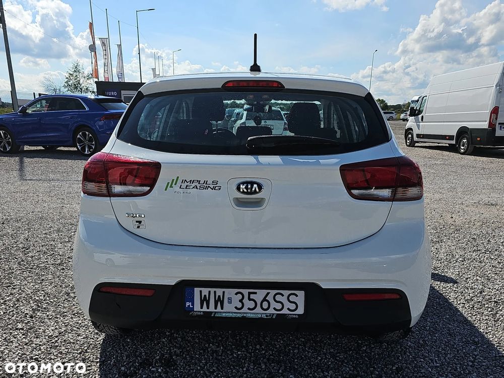 Kia Rio 1.2 M - 7