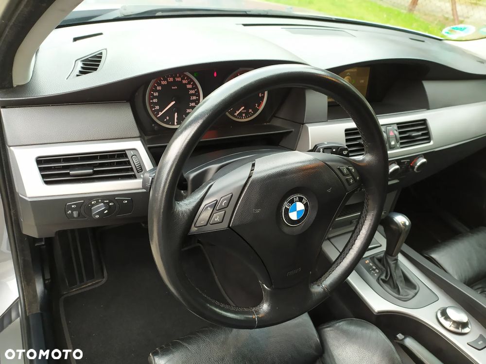BMW Seria 5 - 30