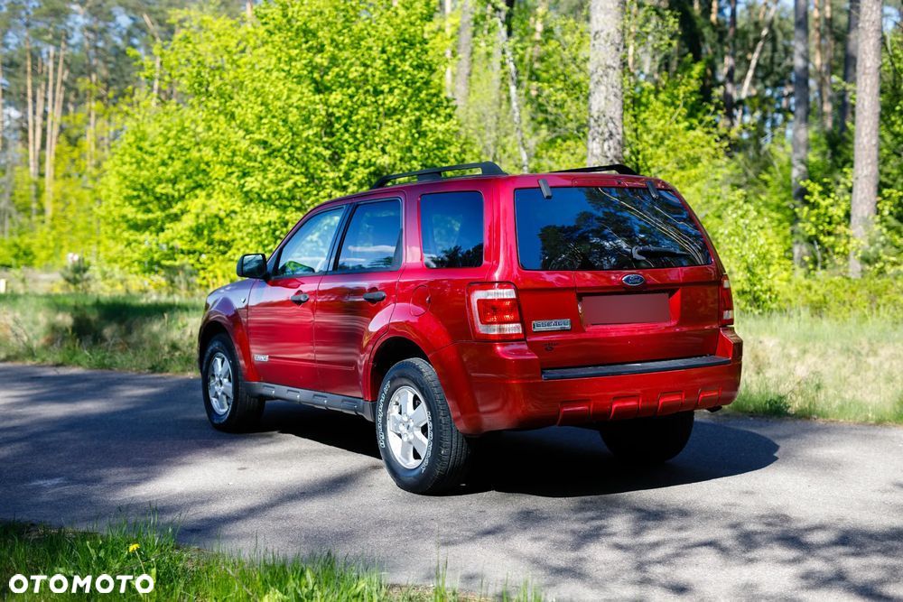 Ford Escape 3.0 XLT - 8