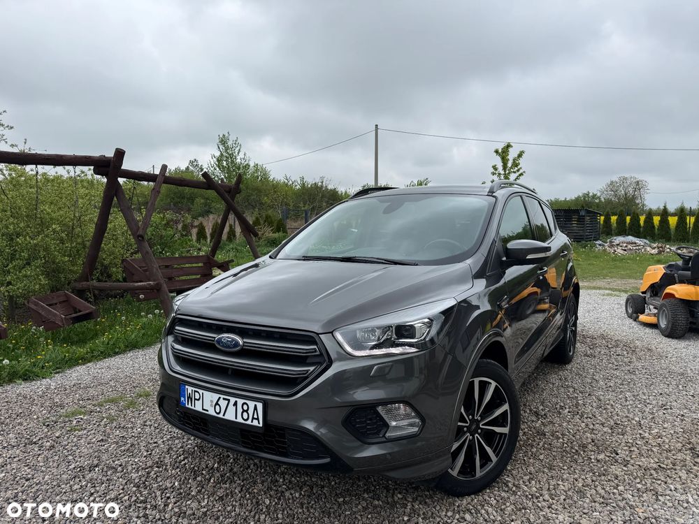 Ford Kuga 1.5 EcoBoost 2x4 ST-Line - 1