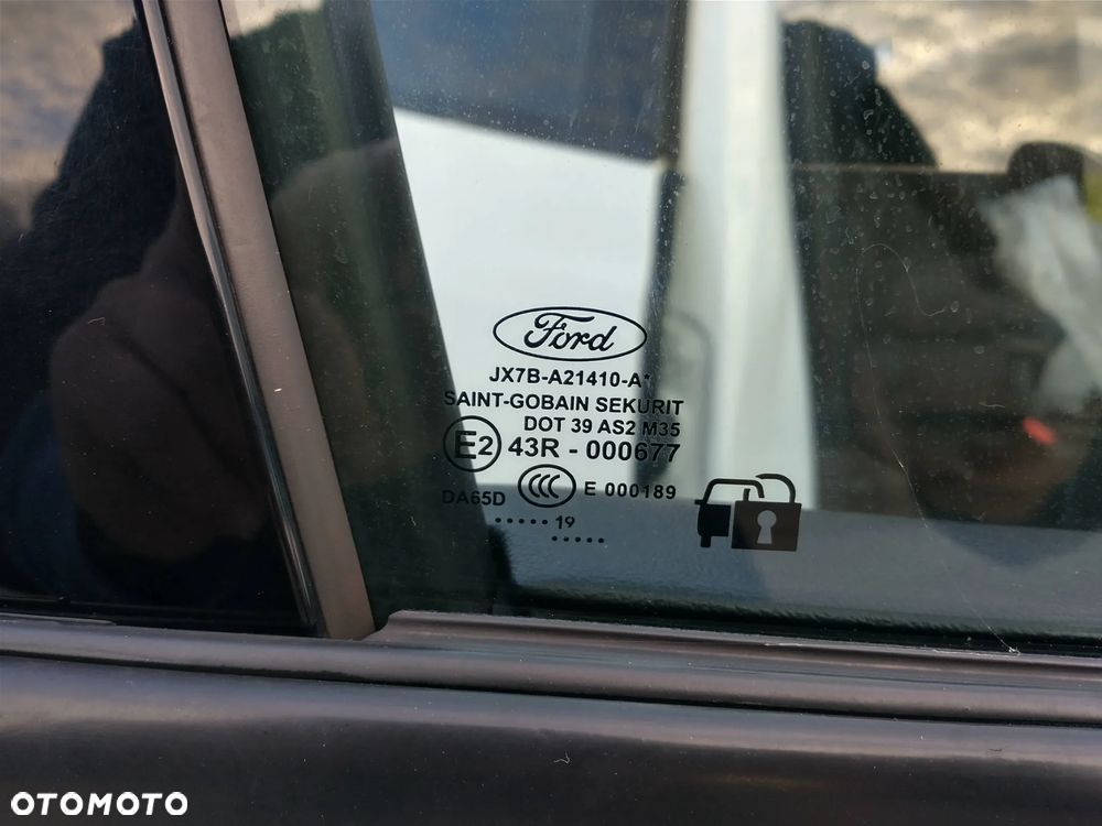 Ford Focus 1.0 EcoBoost ST-Line - 25