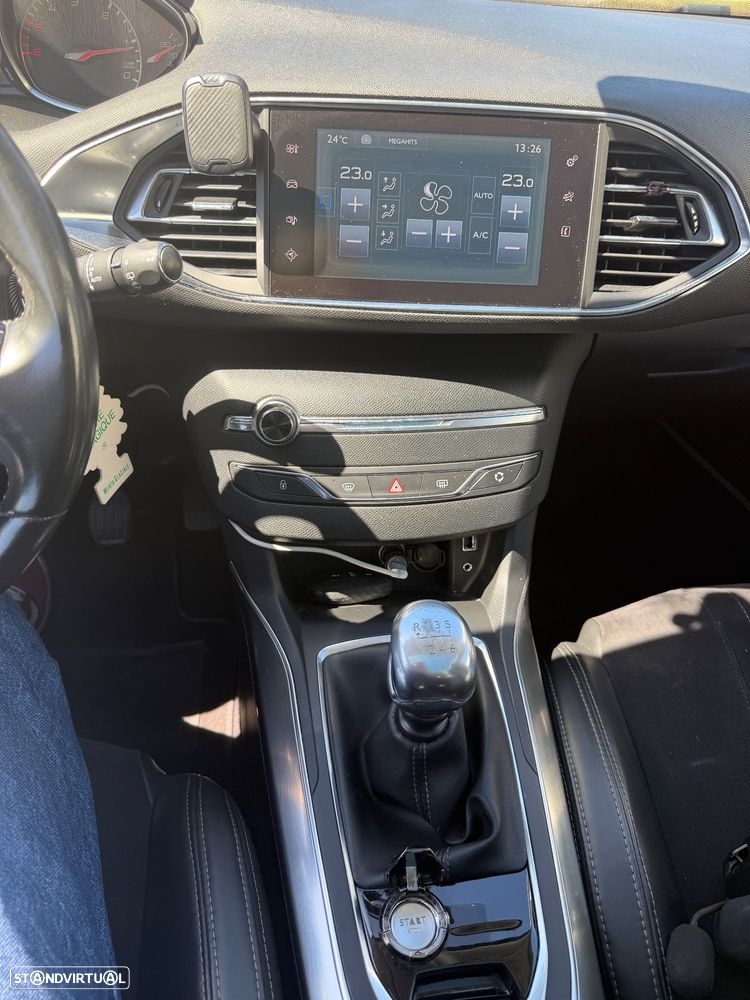 Peugeot 308 BlueHDi FAP 150 Stop & Start Allure - 7