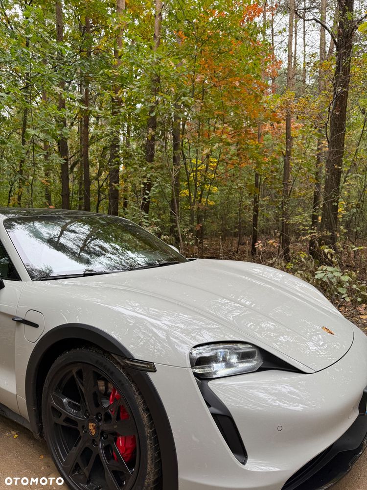 Porsche Taycan - 5