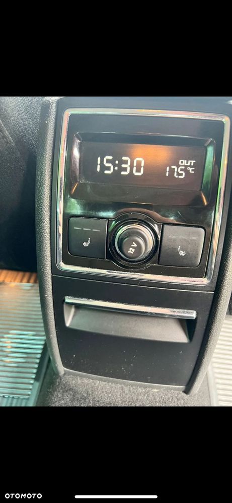 Skoda Superb 2.0 TDI Elegance DSG - 19