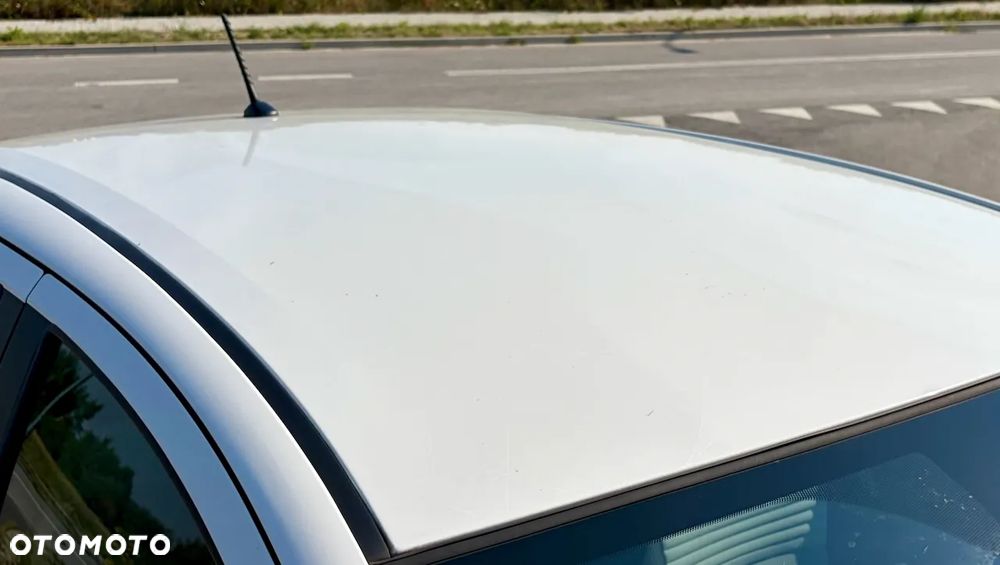 Toyota Yaris 1.5 Premium - 11