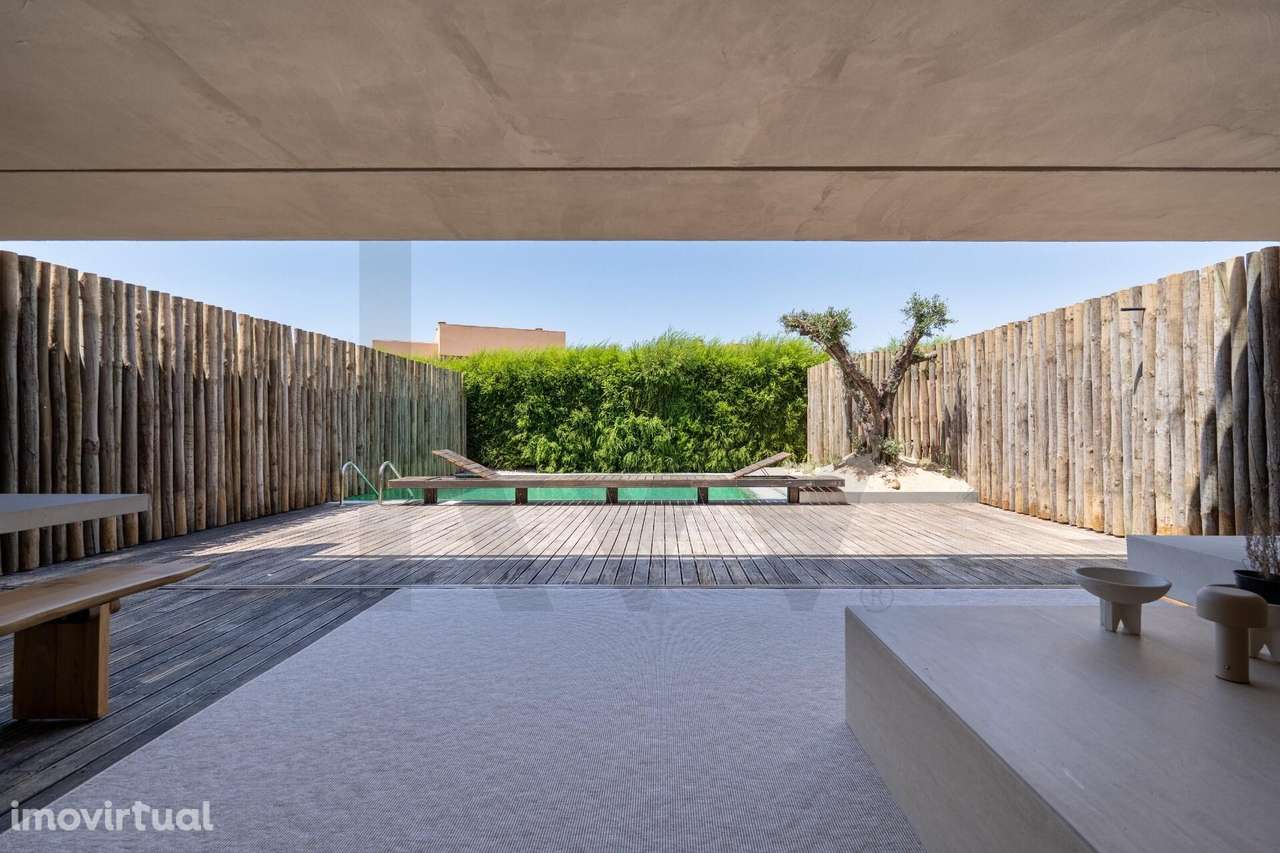 Moradia V4 exclusiva a estrear, com Jardim e Piscina privativos na Her - Grande imagem: 2/54