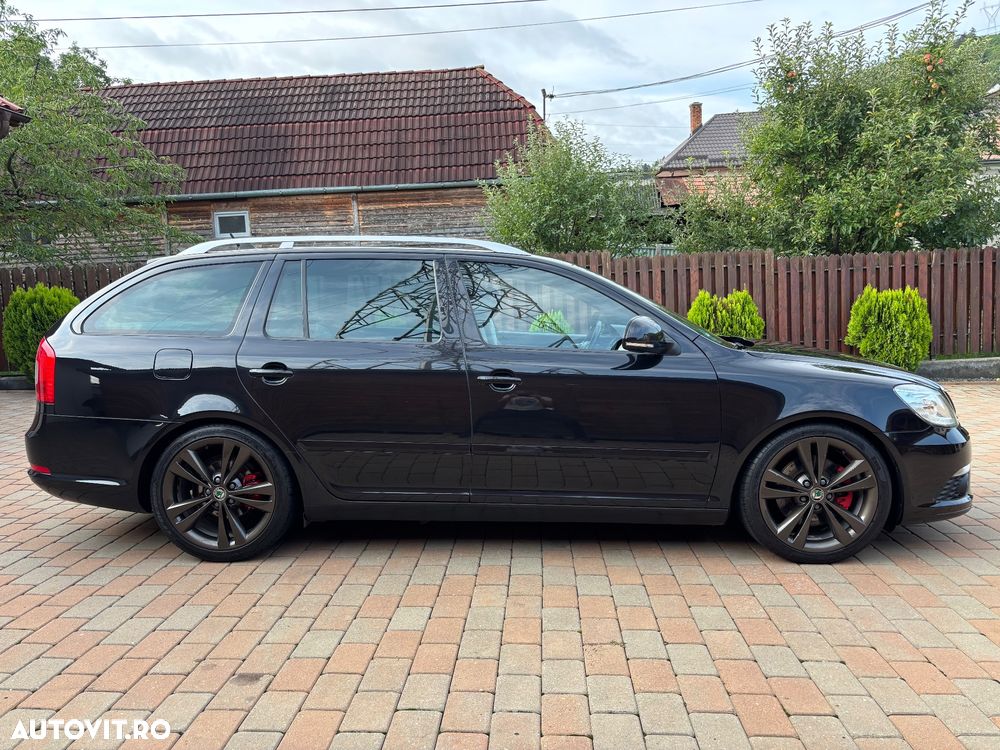 Skoda Octavia Combi 2.0 TDI RS - 5