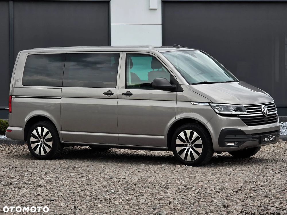 Volkswagen Multivan - 14