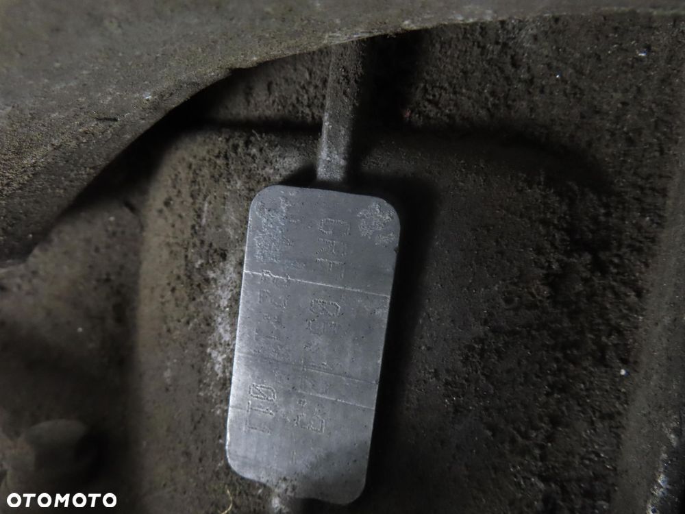 SKRZYNIA BIEGÓW VW GOLF V 2.0 TDI GRF - 4