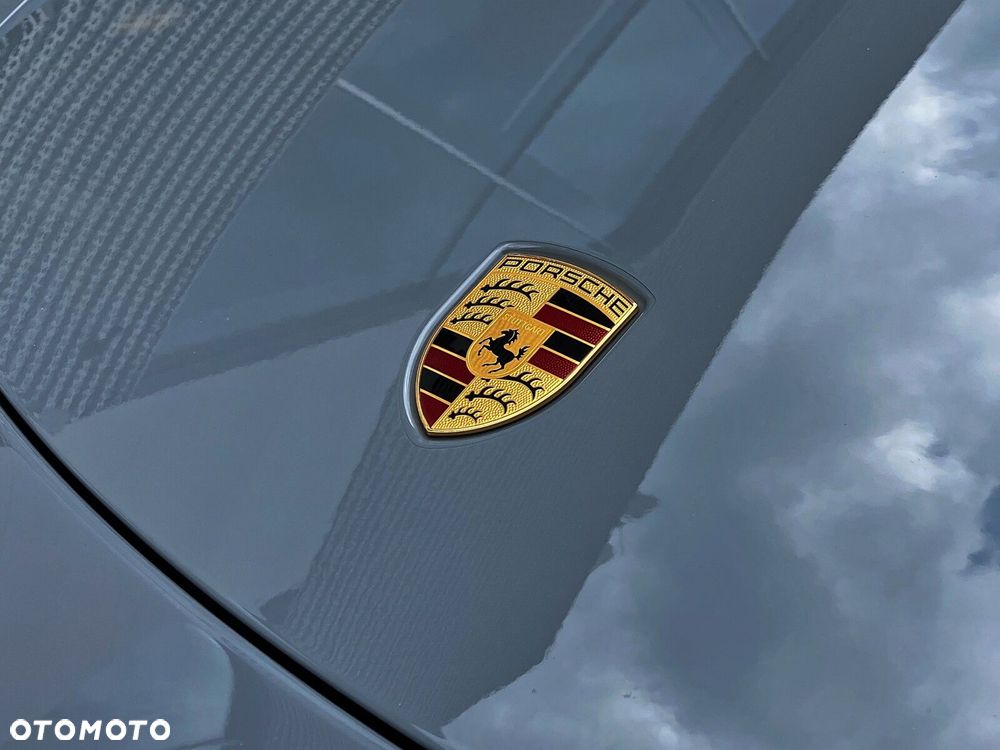 Porsche 718 Cayman - 28