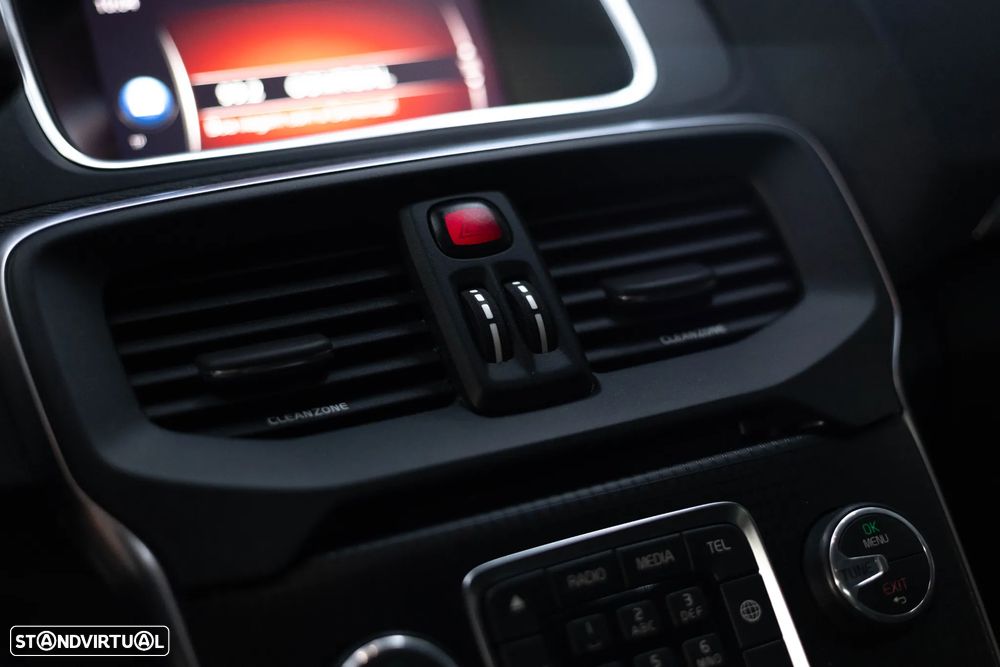Volvo V40 D2 RDesign - 23
