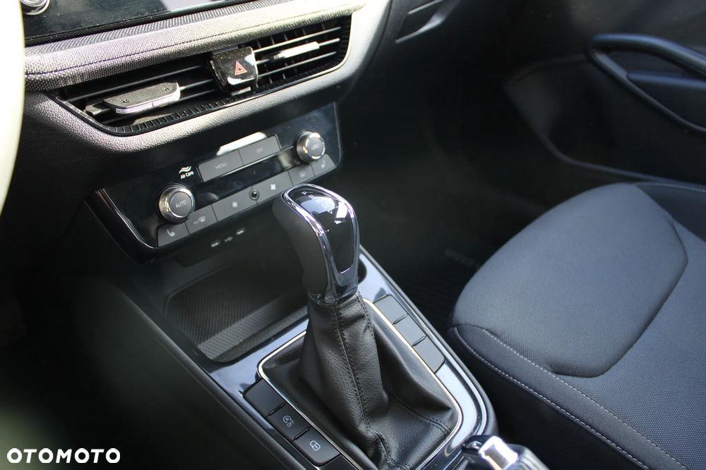 Skoda Fabia 1.0 TSI Selection DSG - 27