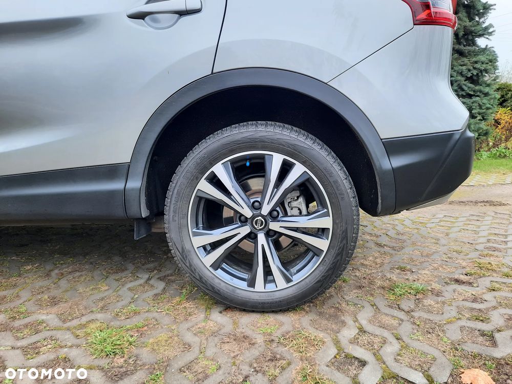 Nissan Qashqai 1.3 DIG-T N-CONNECTA - 11