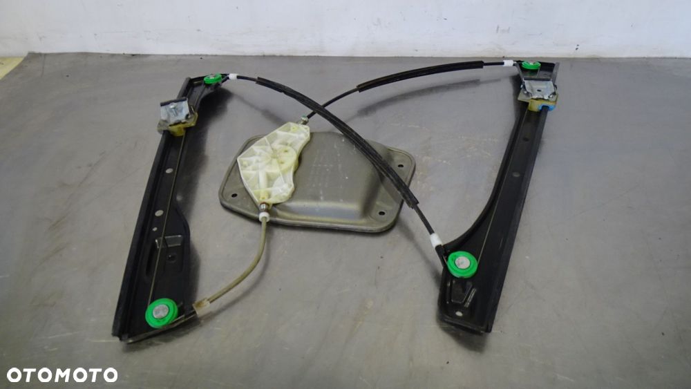 PODNOŚNIK SZYB LEWY PRZÓD VOLKSWAGEN GOLF V PLUS CROSS 1K3837461B - 1
