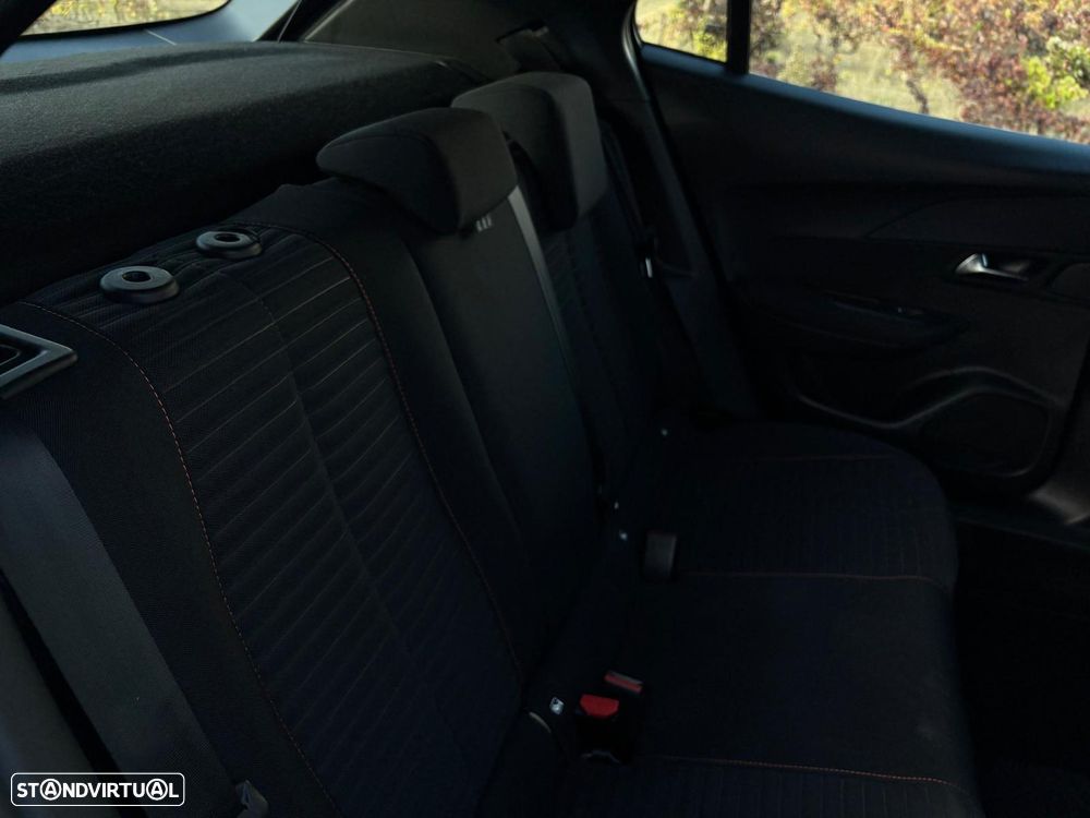 Peugeot e-2008 50 kWh Active Pack - 20