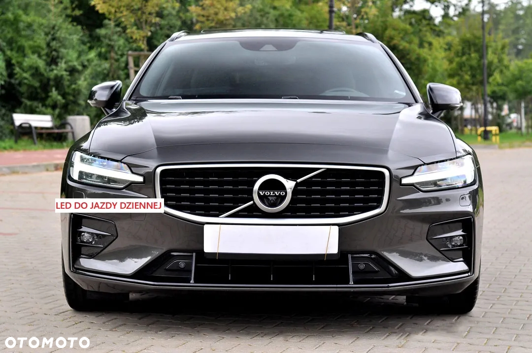 Volvo V60 D4 Geartronic R-Design - 6