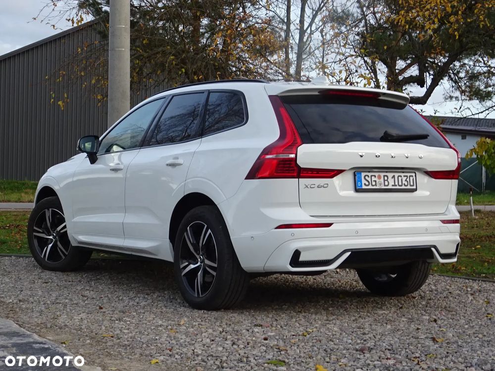 Volvo XC 60 B4 D AWD Geartronic RDesign - 3