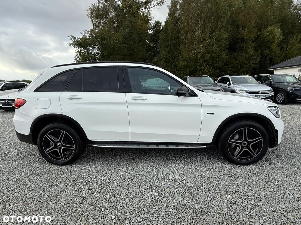 Mercedes-Benz GLC 300 de 4Matic 9G-TRONIC AMG Line Plus - 17
