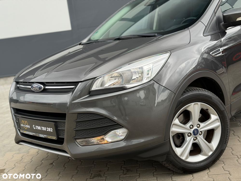 Ford Kuga 2.0 TDCi FWD Titanium - 28