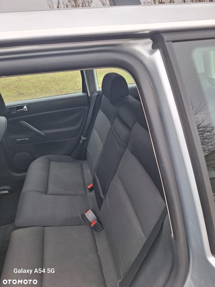 Volkswagen Passat 2.0 Basis - 6
