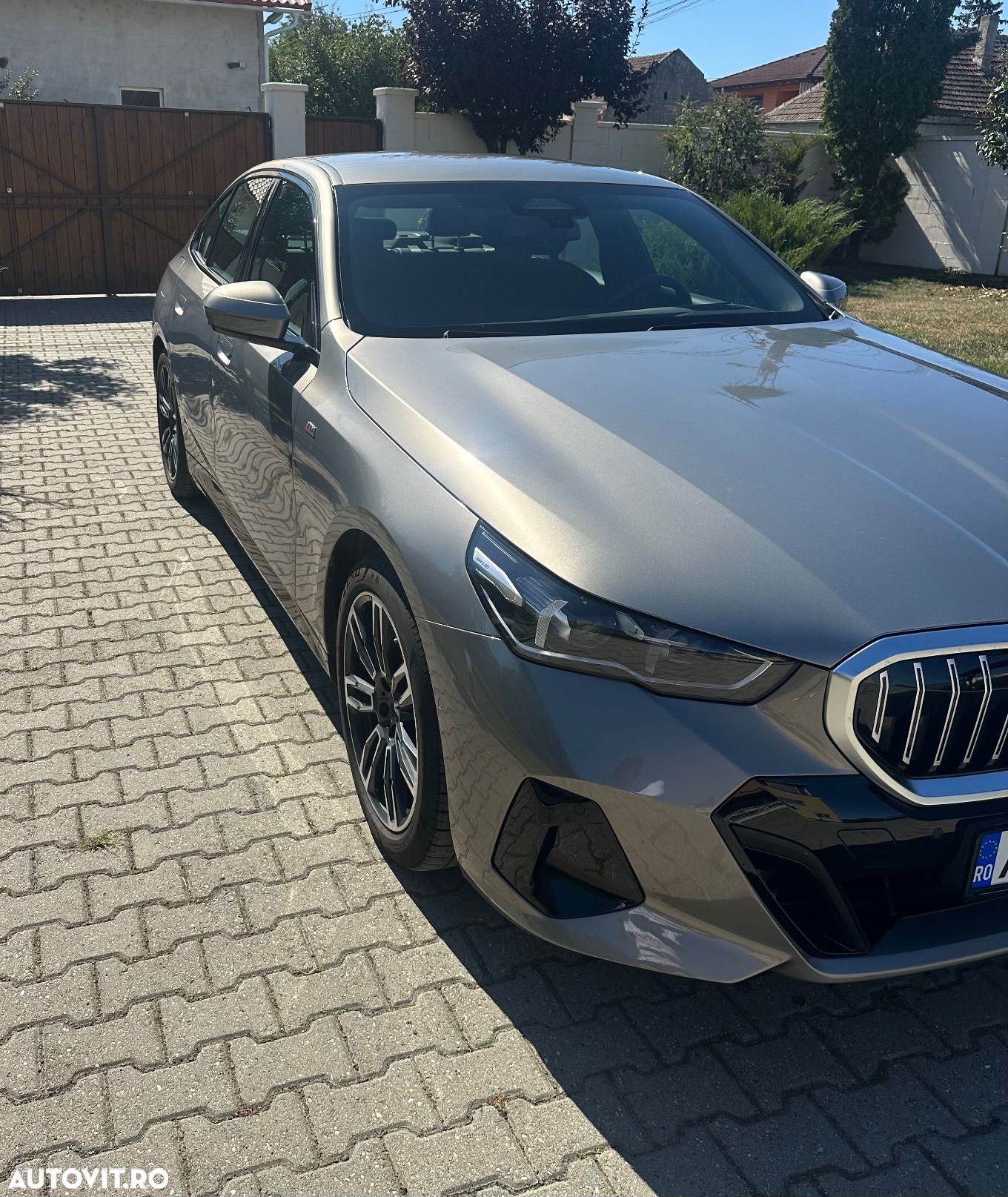 BMW Seria 5 520d xDrive AT MHEV - 2