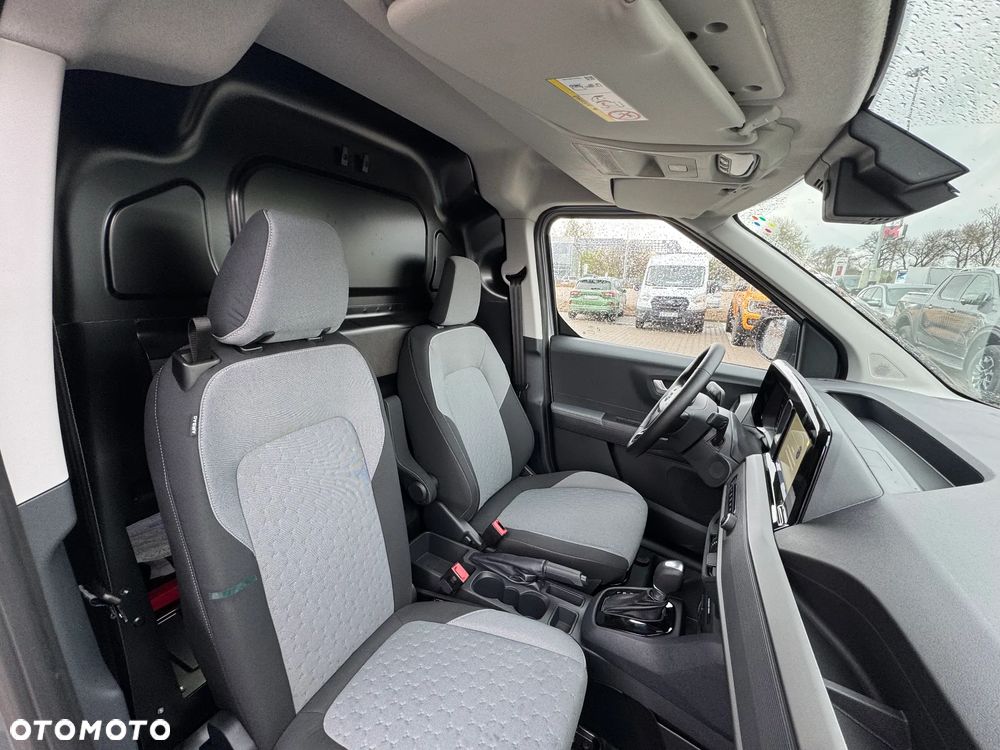 Ford Transit Courier - 15