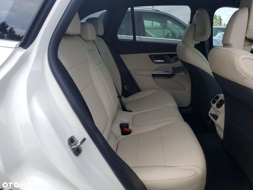 Mercedes-Benz GLC 300 4Matic 9G-TRONIC Edition AMG Line - 10