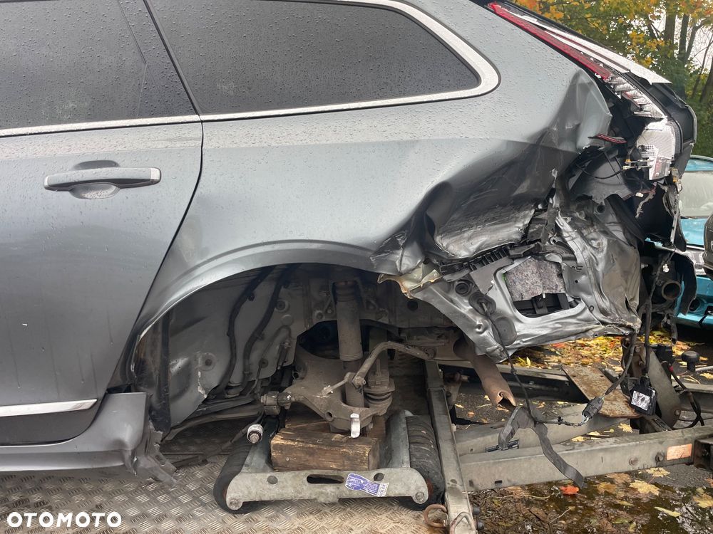 Volvo V60 T5 Geartronic Momentum - 4