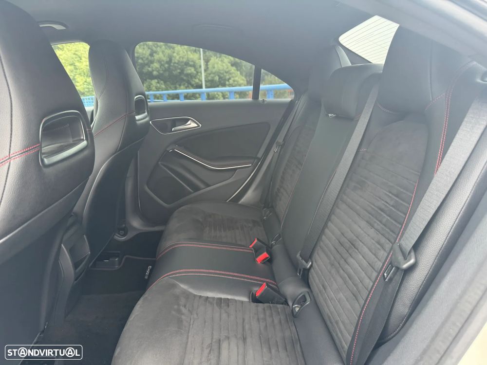 Mercedes-Benz CLA 200 Shooting Brake 7G-DCT AMG Line - 19