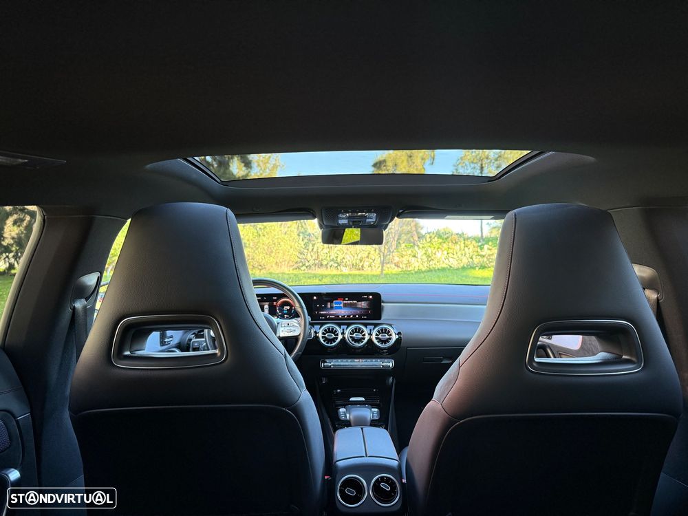 Mercedes-Benz CLA 250 e Shooting Brake AMG Line - 11