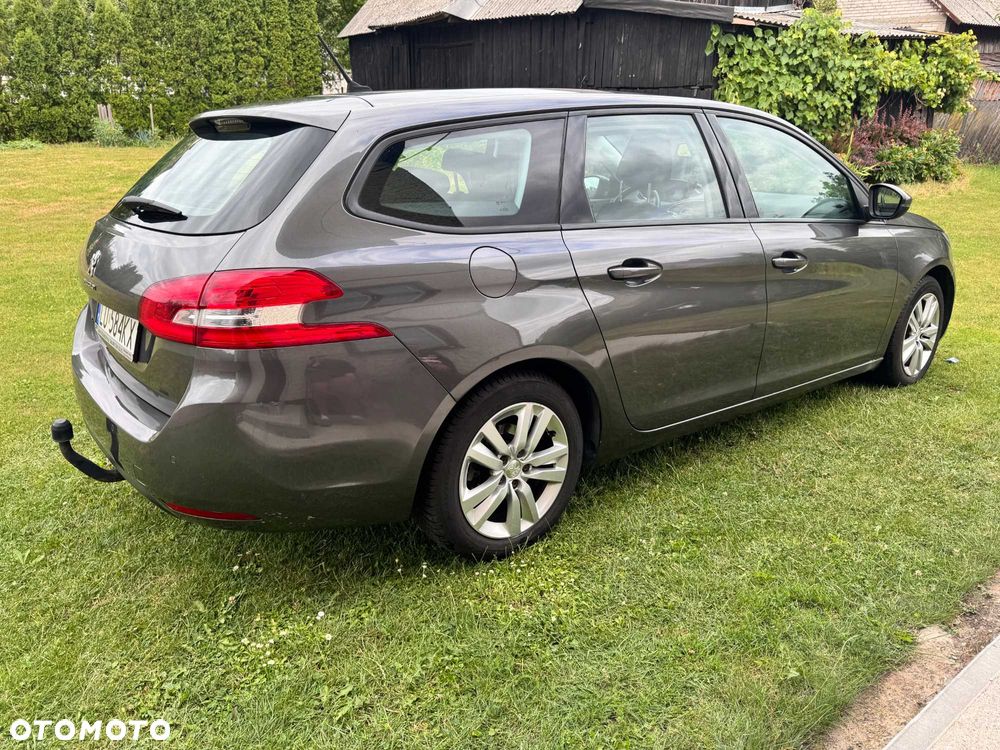 Peugeot 308 - 1