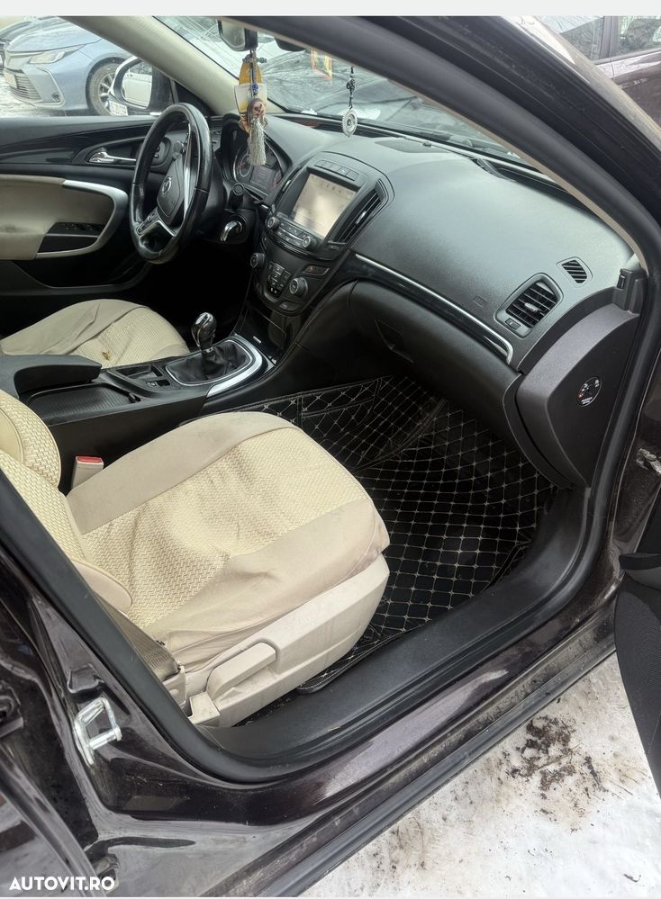 Opel Insignia - 2