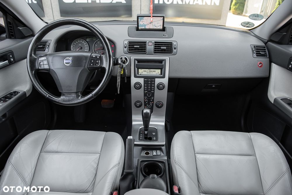 Volvo V50 T5 Kinetic - 26